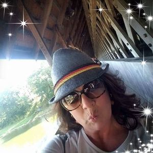 Meet your Posher, Collette